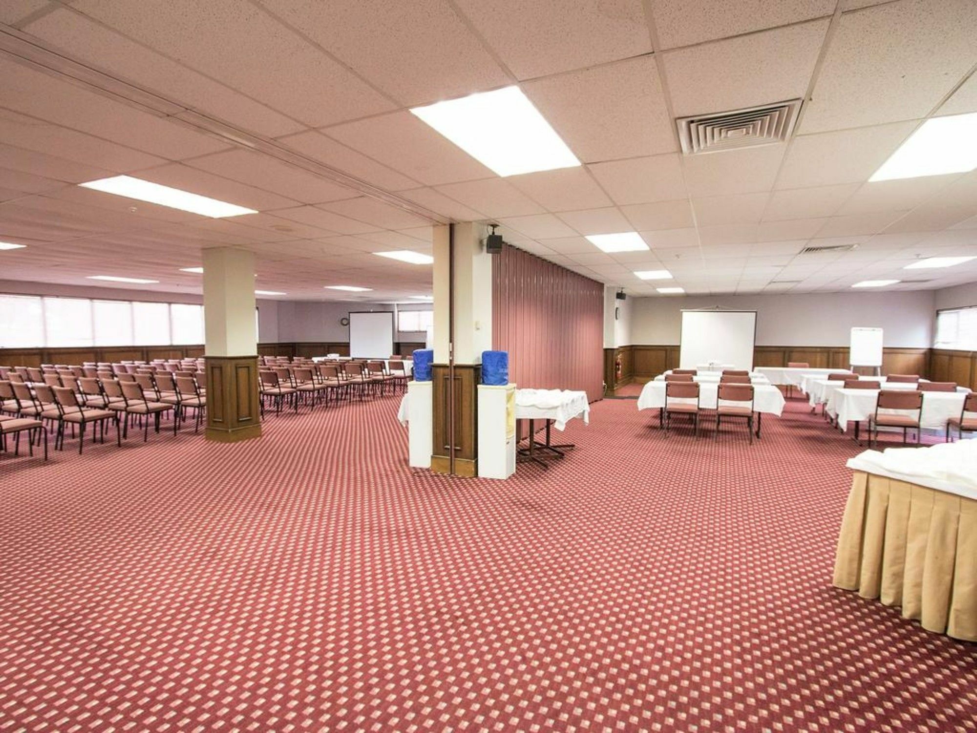 Hotel Armitage And Conference Centre تاورانجا المظهر الخارجي الصورة