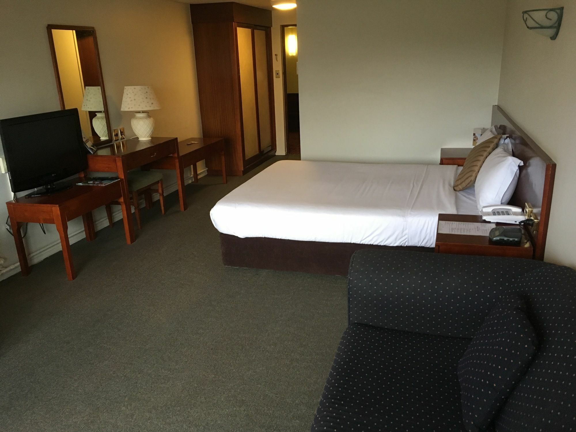 Hotel Armitage And Conference Centre تاورانجا المظهر الخارجي الصورة